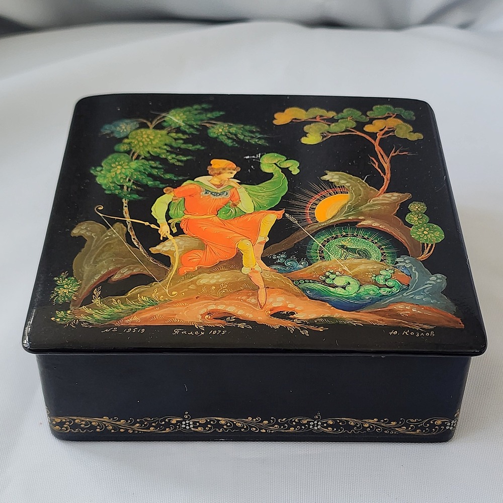 Vintage Russian Lacquer Box Palekh 1975 Signed Hand Painted USSR Art W Papers OG